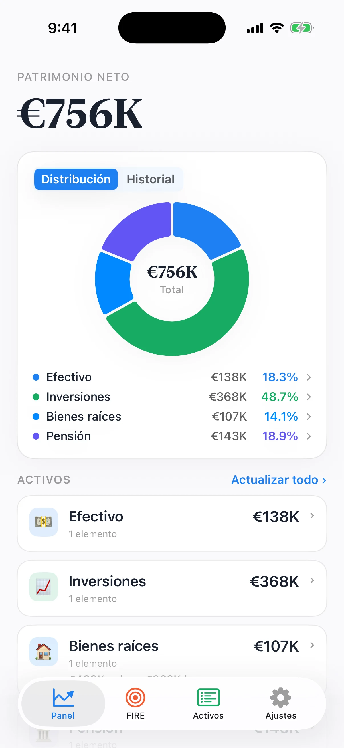 Panel de Coastful Pro con saldos, distribución de la cartera y actualización de activos